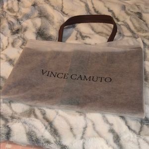 Vince Camuto: Leather Tote bag